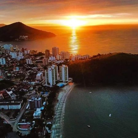 Apartamento Dona Frida Prainha com WiFi recém reformado Caraguatatuba Extérieur photo